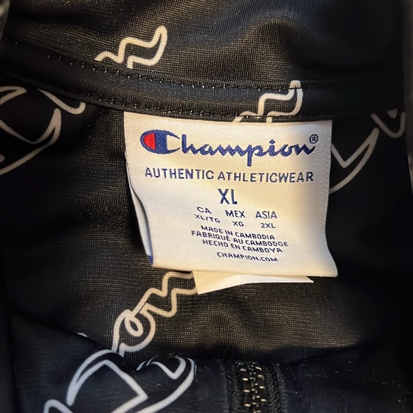 Champion Mens XL Full zipper Mock neck lightweight jacket. - Picture 2 of 6